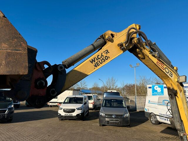 Mini excavator WACKER 2503 RD/ 4.559 Bh/ Schaufel
