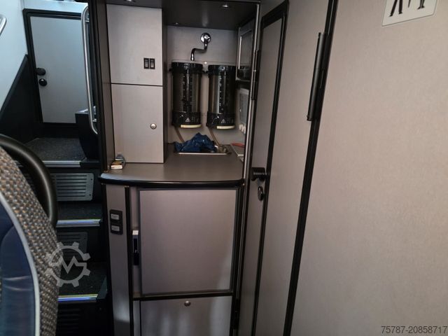 Doppeldeckerbus NEOPLAN Skyliner,81+1+1,Hochdruckkühler neu  ZF Intarder