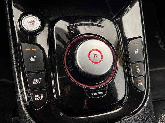 Van KIA Soul e-Soul DynamicLine 64 kWh LED Navi Kamera