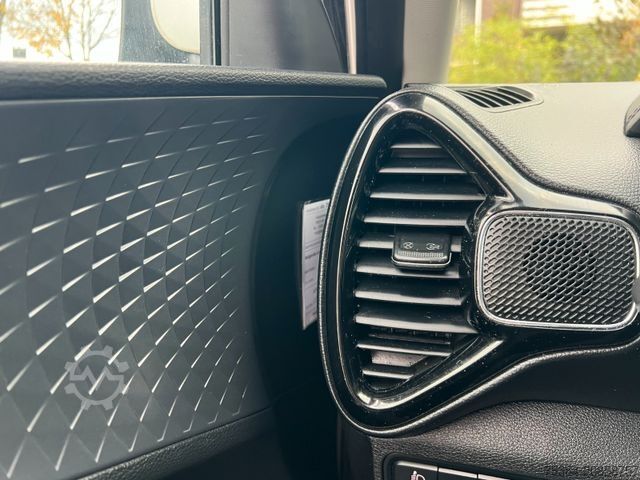 Van KIA Soul e-Soul DynamicLine 64 kWh LED Navi Kamera