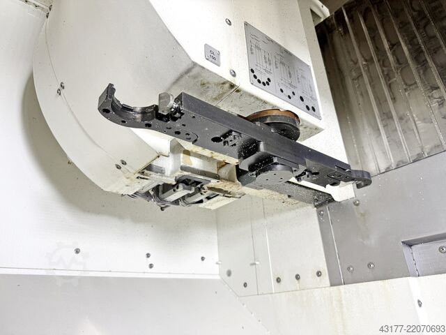 Vertical CNC machining center DMG MORI M1 - Plus - Sinumerik 828D