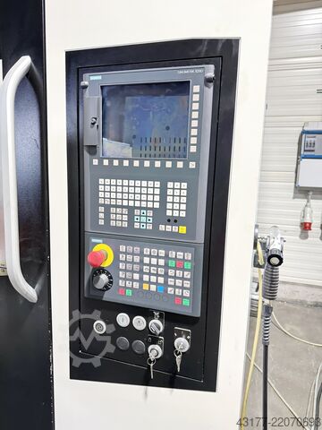 Vertical CNC machining center DMG MORI M1 - Plus - Sinumerik 828D