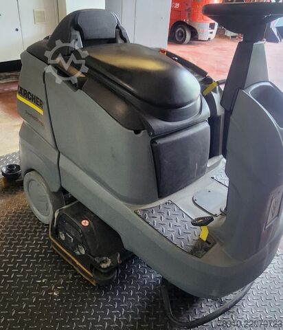 Scheuersaugmaschine in sehr gutem Zustand Kärcher B 90 R Classic Bp Pack