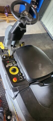 Scheuersaugmaschine in sehr gutem Zustand Kärcher B 90 R Classic Bp Pack