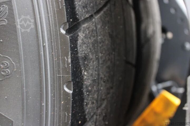 Standard-SZM MAN TGX 18.440 + EURO 6 + manual + VERY NICE