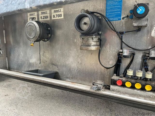 Tanker trailer  Tankanhänger TA 24.240 Tankanhänger Oben+Untenbe