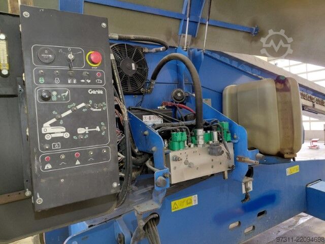 Telescopic work platform Genie S-65