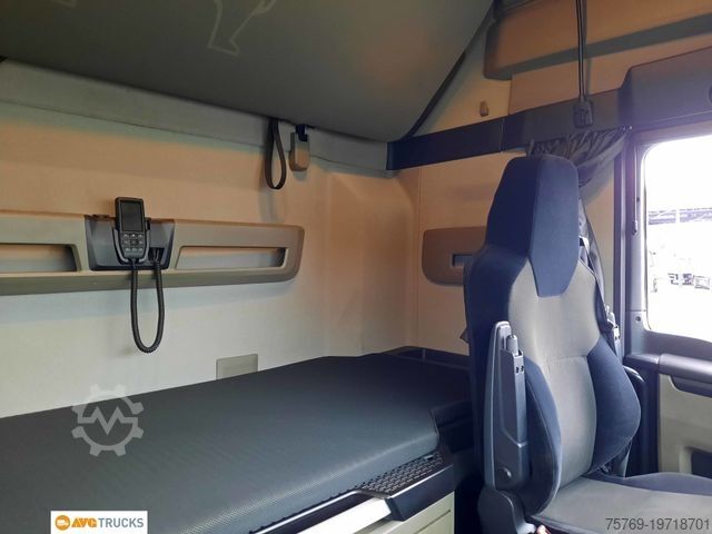 Volumen SZM MAN 18.510 GX Retarder Standklima 2 x Tank