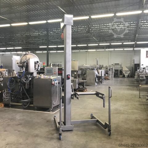 Mobile loader for 200L eurobins Barsso mobiele lift voor 200L normwagens