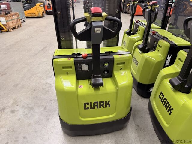 High Lift stacker Clark SX 12
