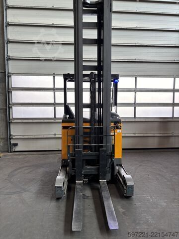 Reach Trucks Jungheinrich ETV 214 Li-lon