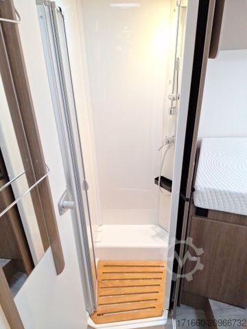 Semi-integrated camper CARADO pro+ T 457 *Hubbett*SAT*TV*