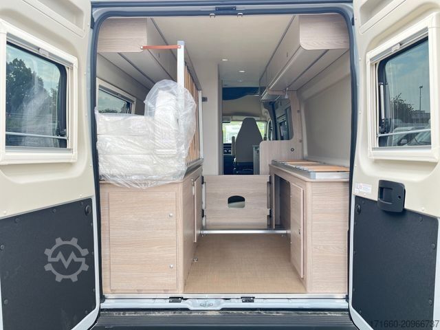 Campervan BÜRSTNER Campeo C 640