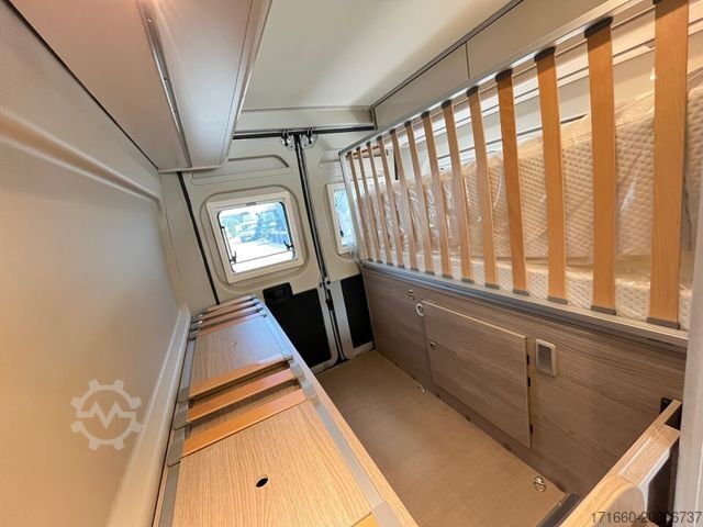 Campervan BÜRSTNER Campeo C 640