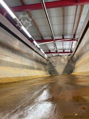 Tipper semitrailer KEMPF Stahlhalbschalenmulde 3 x 9 t, 31 cbm