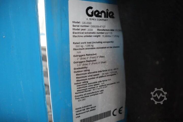 Scissor lift Genie GS4390 Diesel, 4x4 Drive, 15.11m Working Height 68