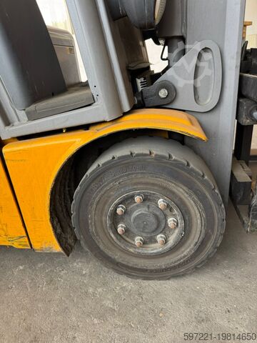 Electric - 3 wheels Jungheinrich EFG 215