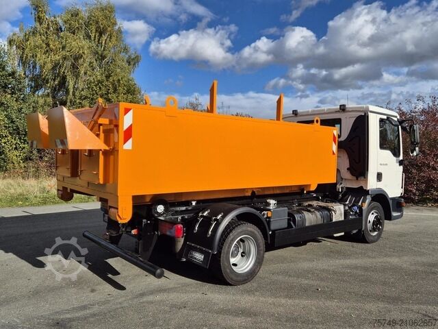 Anhänger-Wechselfahrgestell ungesetzt City Abrollthermocontainer 4m/3