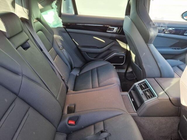 Weitere Nutzfahrzeuge Porsche Panamera