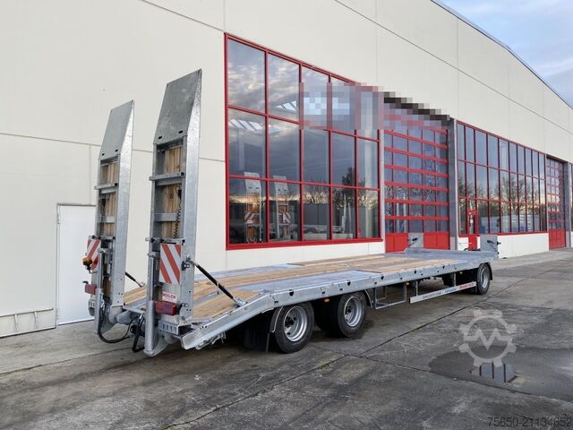 Tieflader Anhänger Möslein T 3-8,20 P VB H1 Blatt  3 Achs Tieflader mit gerader Ladefläche 8,10 m, Neufahrzeug