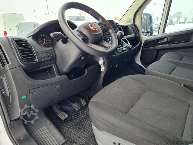 Transporter mit Pritsche & Plane Fiat Ducato 35 Pritsche Plane 180 Schlafkab. Klima