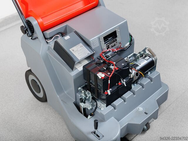 Hako Hamster 500 E NEW BATTERIES Hako Hamster 500 E - NEW BATTERIES - 2400m²/h