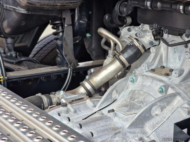 Standard-SZM MAN TGX 18.520 GX - D30 - Retarder - Full air - Nig...
