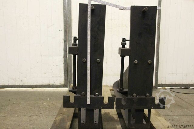 Console for press brake, 2 pieces unbekannt Promecam 1070/300/H760 mm