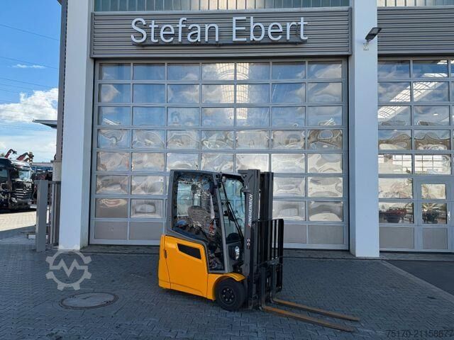 Gabelstapler Jungheinrich EFG 215 / Triplex: 4.25m! / SS / nur 2.865h!