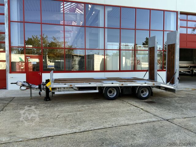 Low loader trailer Möslein TT21-7,2 Hydr  21 t Tandemtieflader, hydr. Rampen, NEU