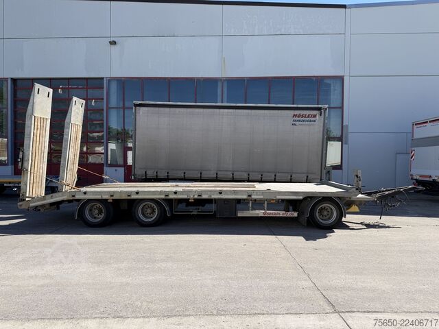 Low loader trailer Möslein TO 3 Schwebheim  3 Achs Tieflader Plato