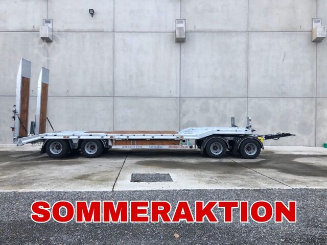 Low loader trailer Möslein T 4 VB H1  neuer 4 Achs Tieflader hydraulischen Rampen