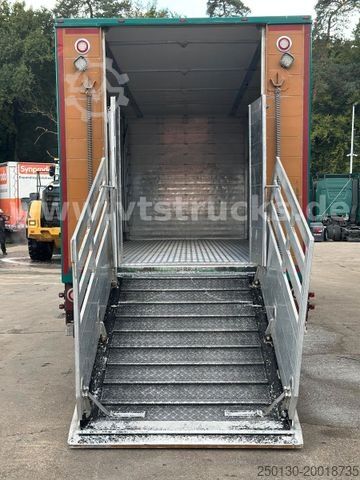 Cattle truck MERCEDES-BENZ Actros 1830 4x2 1.Stock FINKL Viehtransporter