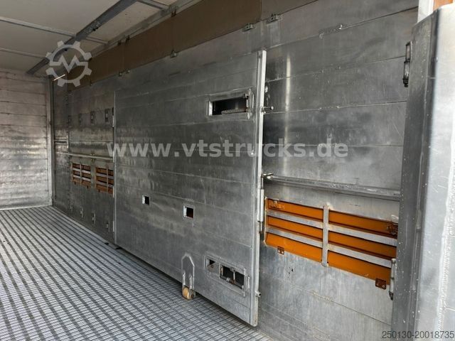 Cattle truck MERCEDES-BENZ Actros 1830 4x2 1.Stock FINKL Viehtransporter