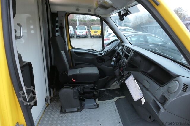 Transporter mit Koffer iveco Daily 35 S11 C30C AUTOMATIK KAMERA Regale LUFT DURCHGANG EURO-5 CoC