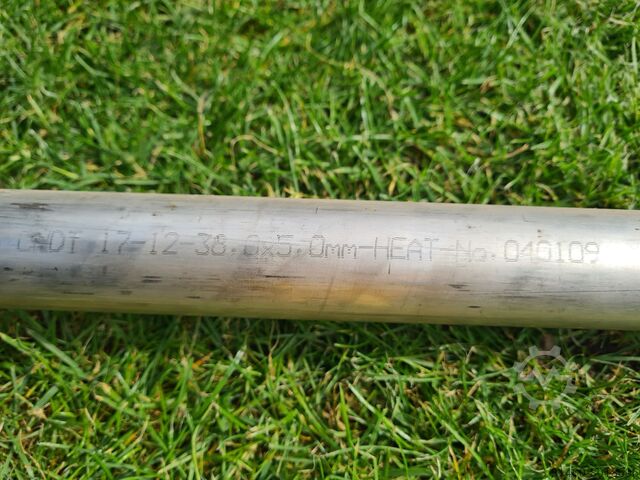 Pipe 38 x 5 seamless stainless steel 1.4  