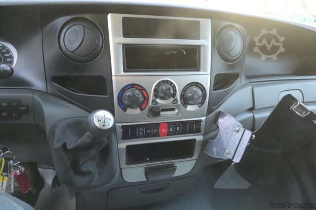 Transporter mit Koffer iveco Daily 35 S11 C30C AUTOMATIK KAMERA MAXI Regale DURCHGANG