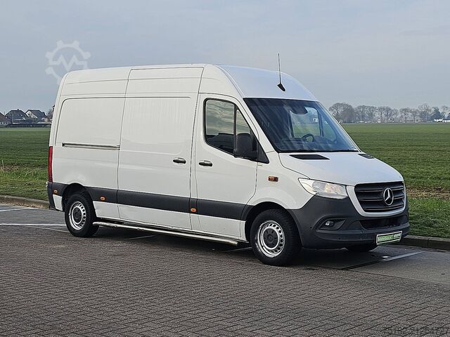High-roof van MERCEDES-BENZ SPRINTER 314 L2H2 Mbux Euro6 AC!