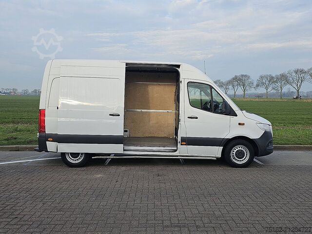 High-roof van MERCEDES-BENZ SPRINTER 314 L2H2 Mbux Euro6 AC!