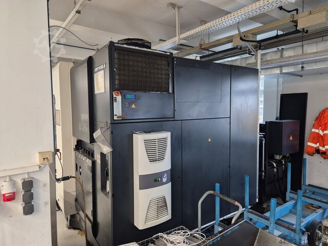 Universal-Bearbeitungszentrum DECKEL MAHO DMU 40 eVo linear