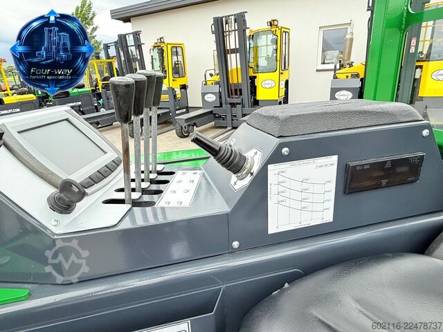 Vierwegestapler Combilift CBE4000 ELECTRIC TRIPLEM 5500 POSITIONER