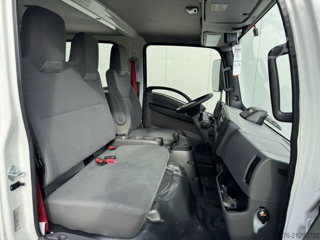 Other ISUZU M30 M DOKA 7-Sitzer  5.2 l 190 PS Radst. 4.475