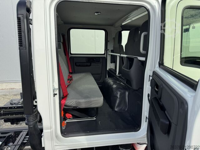 Other ISUZU M30 M DOKA 7-Sitzer  5.2 l 190 PS Radst. 4.475