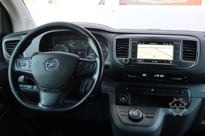 High-roof van Opel Vivaro 2.0 CDTI L3H1 Innovation AUT/ 2X DEUR/ L...