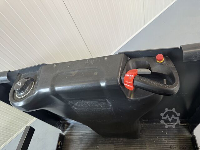 V 10 / * DEMO !! DOUBLE steering !! LINDE V 10 /  * DEMO !! DOUBLE steering !!