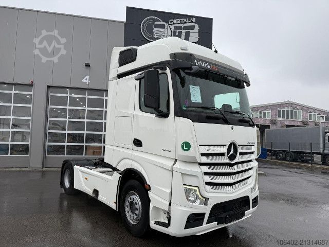 Standard SZM Mercedes-Benz Actros 18.45 BIG SPACE
