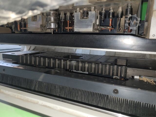 Bearbeitungszentrum mit Durchlauf BIESSE Skypper 100 NC