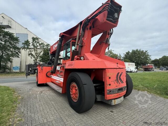 Full-container reach stacker Kalmar DRD450-60C5