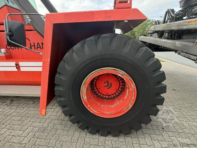 Full-container reach stacker Kalmar DRD450-60C5