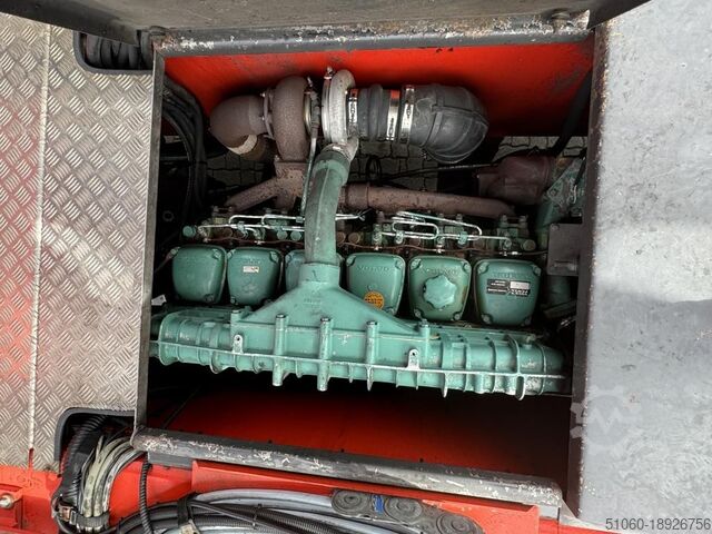 Full-container reach stacker Kalmar DRD450-60C5